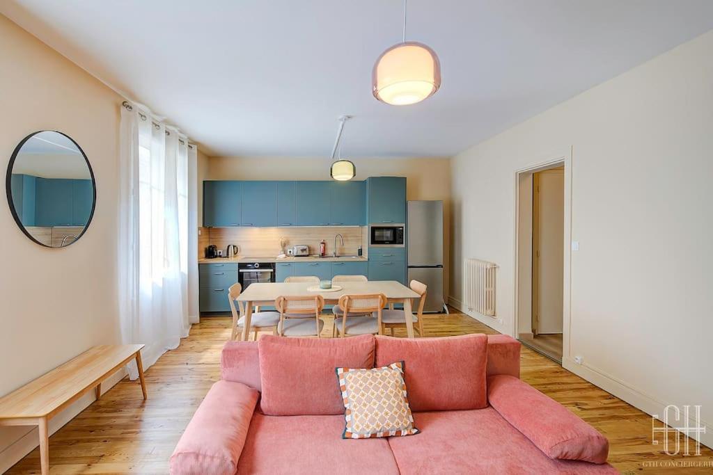 L'Oeillet - Place Plumereau ตูร์ ภายนอก รูปภาพ